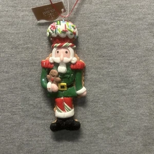 Soldado Cascanueces con Adorno Niño Pan de Jengibre, 5.5" (cada adorno es único) - Imagen 1 de 3