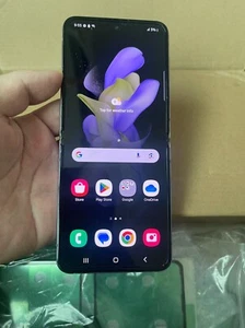Samsung Galaxy Z Flip4 SM-F721U Unlocked smartphone 256g in good condition - Picture 1 of 12
