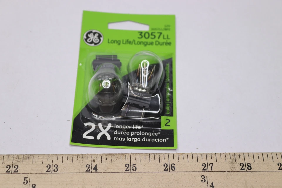 (2-Pk) GE 3057 Long Life Miniature Bulb Back-Up/Reverse Light LED 100W 3057LL/BP - Image 1 of 1