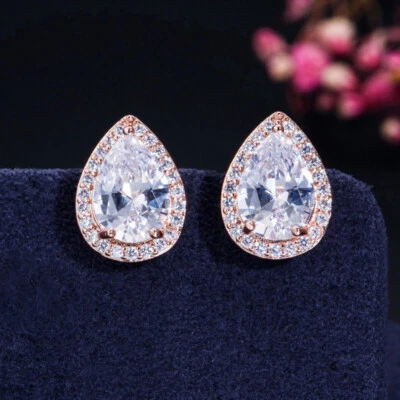 Elegantes aretes enchapados en oro rosa con circonita cúbica y pera enchapados en oro rosa Foto 1 de 4
