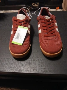 ZAPATILLAS MUJER STEVE MADDEN BORGOÑA TALLA 7 - Imagen 1 de 6