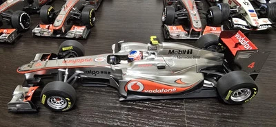 F1 McLaren Mercedes MP4-26 2011 Jenson Button 1:18 Minichamps - Image 1 of 4