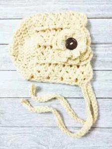 gehäkelte handgefertigte Baby Blume Mütze Mütze 0/3 Monate Buttermilch gelb USA - Bild 1 von 2