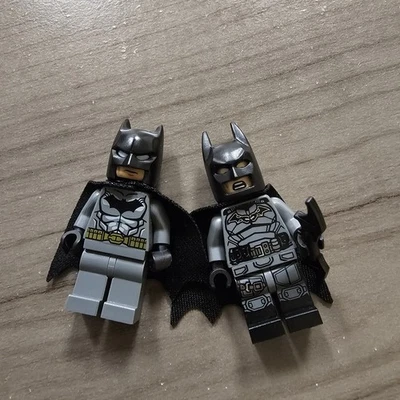 LEGO DC Super Heroes BATMAN X2 minifigures Both with cape 76181 . FAST SHIPPING! - Image 1 of 3