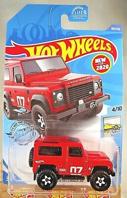 Land Rover Defender 90 2020 Hot Wheels #199 nuevo de fábrica 4/10 rojo con Baja5 blanco Foto 1 de 4