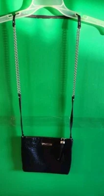 Cartera Bandolera Stella & Dot Mini Corderos Cuero Negro Bolso de Mano Correa de Cadena Dorada Foto 1 de 4