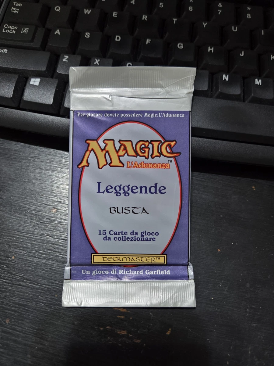 Magic: The Gathering Sealed Collectible Card Game Packs in Italian
