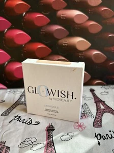 GloWish by Huda Beauty Lightweight Blurring Pressed Powder 00 Porcelain - Picture 1 of 4