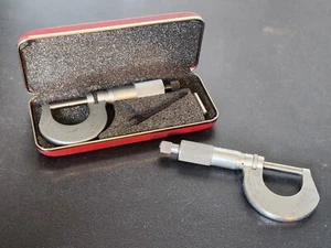2 Micrometri Starrette n. 230 in custodia originale e n. 231 - Foto 1 di 7