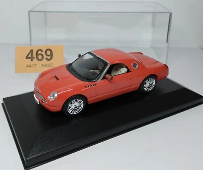 James Bond - Ford Thunderbird (1/43) - Die Another Day - with Base & Case — 第 1/4 张图片