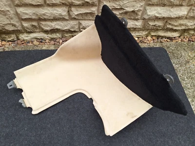 Tapicería interior Alcantara Crema 324119 Ferrari FF F151 2012 6262 cc V12 RHD Foto 1 de 4