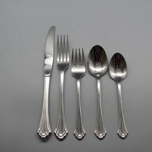 Oneida Stainless Flatware MARQUETTE - 5pc Place Setting NOS USA Made - Picture 1 of 5