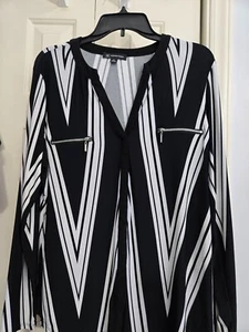 Inc International Concepts Damen schwarz & weiß Chevron Langarm Top mit Reißverschluss - Bild 1 von 5