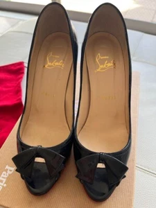 Christian Louboutin Pumps rot offene Zehenpartie Schleife 36,5 US6 8,5 cm Absatz gebraucht fc - Bild 1 von 10