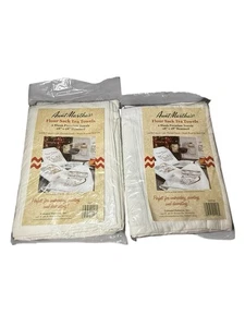 Neu Tante Martha’s 4 Mehlsack Geschirrtücher 2 Packungen mit je 2 28”x28” Stickerei - Bild 1 von 4