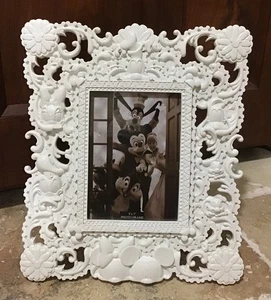 Disney Parks Figur geformter großer weißer Fotorahmen Mickey & Friends 5 x 7 Zoll - Bild 1 von 11