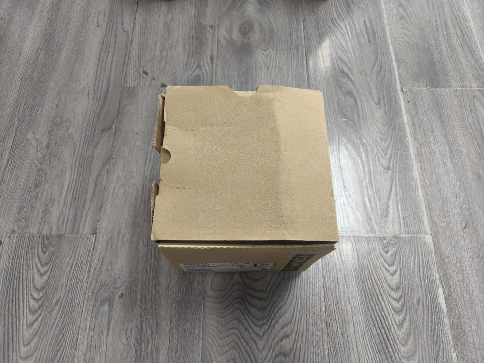 1PCS NEW VFS15-2015PM Frequency converter TOSHIBA - Image 1 of 4