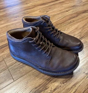 BORN Nigel Chukka Ankle Boots Mens 10.5 M Brown Leather Shoes Lace Up H48306 - Picture 1 of 7