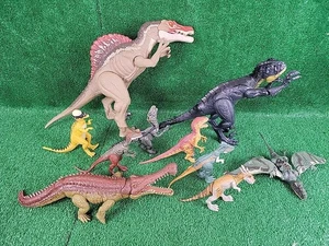 Lot Jurassic Park/World Dinosaurs (B) - Bild 1 von 2