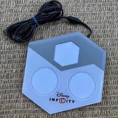 Disney Infinity Xbox 360 Portal Base Pad Modelo #8032385 - Sin probar Foto 1 de 4