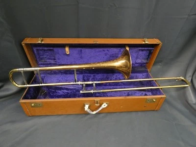 Trombone tenor modelo The Martin Committee - Imagem 1 de 4