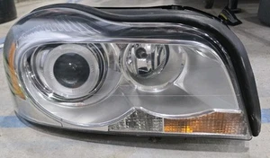2007-2014 Volvo XC90 OEM Passenger Right Xenon HID Headlight - Picture 1 of 6