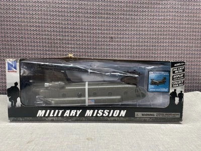 BOEING CH-47 CHINOOK AVIÓN "EJÉRCITO DE ESTADOS UNIDOS" OLIVA MONÓTONO 1/60 FUNDIDO A PRESIÓN NUEVO RAY 25793 Foto 1 de 4