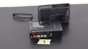 LETTORE E RESITRATORE CASSETTE funzionante - SONY TCM-5 - Custodia inclusa - Foto 1 di 3