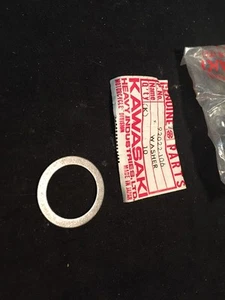 Kawasaki NOS 92022-106, H2 750 Turn Signal Stem Washer - Bild 1 von 12