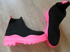 Sneaker, Sockensneaker, schwarz mit Sohle in pink, Größe 39 - Bild 1 von 6