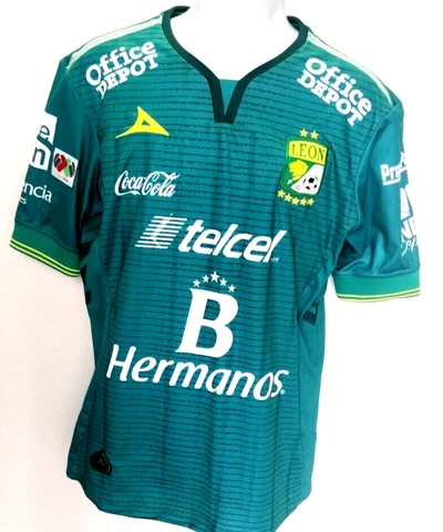 Leon FC Jersey 100% Authentic Pirma Size Large 2015-2016 Cover