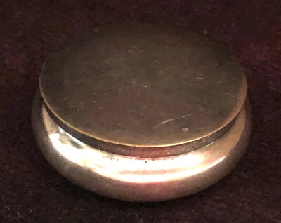 Placa de plata antigua publicitaria Williams Talc Co (?) Caja de polvo espejada Foto 1 de 4