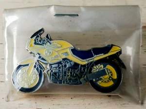 Pin de solapa amarillo Wegener vintage para motocicleta BMW R1100RS de 3,7 cm bueno de Japón - Imagen 1 de 2