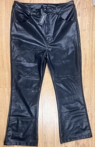 Boohoo Black faux leather straight leg trousers Size 14 - Picture 1 of 5