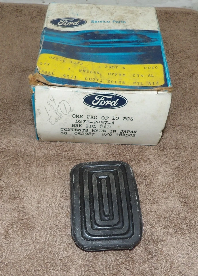 1972 1973 1974 1975 Ford Courier Mazda B1600 Pickup NOS CLUTCH BRAKE PEDAL PAD - Image 1 of 3