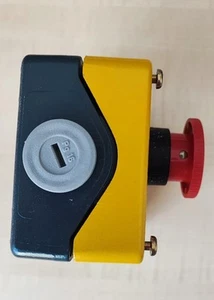 Siemens 3SB18 01-8AM Gekapselter Drucktaster 10A 660V neu und unbenutzt - Bild 1 von 6