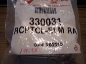 WHIRLPOOL KENMORE RECEPTACLE BLOCK 330031 1 PK - Picture 1 of 2