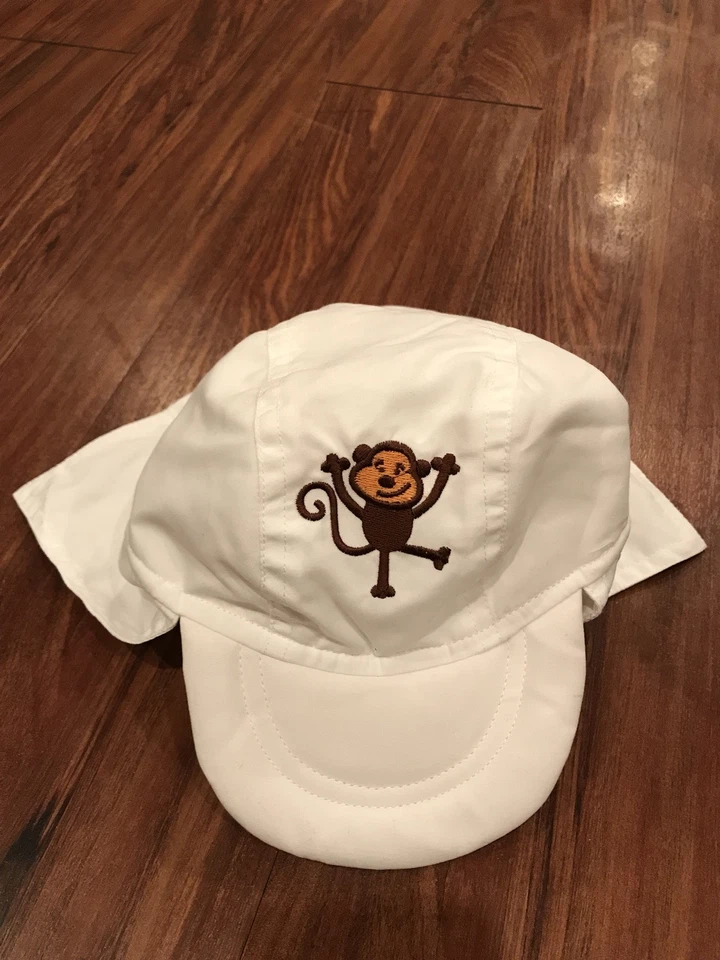 Sombrero de sol azul marino para bebé con protección solar UPF50 de Sun Smarties, talla pequeña Foto 1 de 4