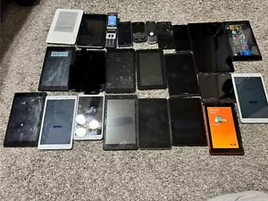 Konvolut 16 Tablets und 8 Handys in verschiedenen Zustand - Bild 1 von 8