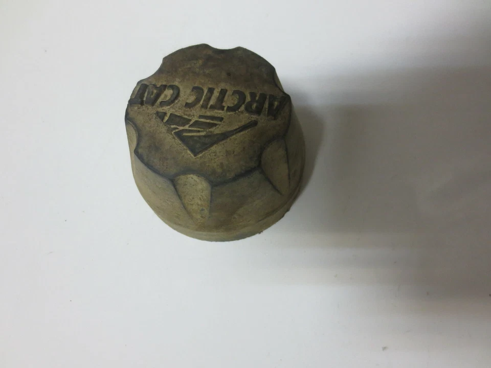 Arctic Cat 375 2002 automático 4x4 ATV usado OEM cubierta de tapacubos antipolvo de una rueda  Foto 1 de 1