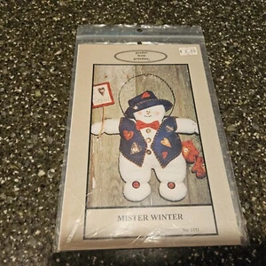 Mister Winter Schneemann Stofftier Wandbehang 13 Zoll Muster Leckereien von Oma 157J - Bild 1 von 2