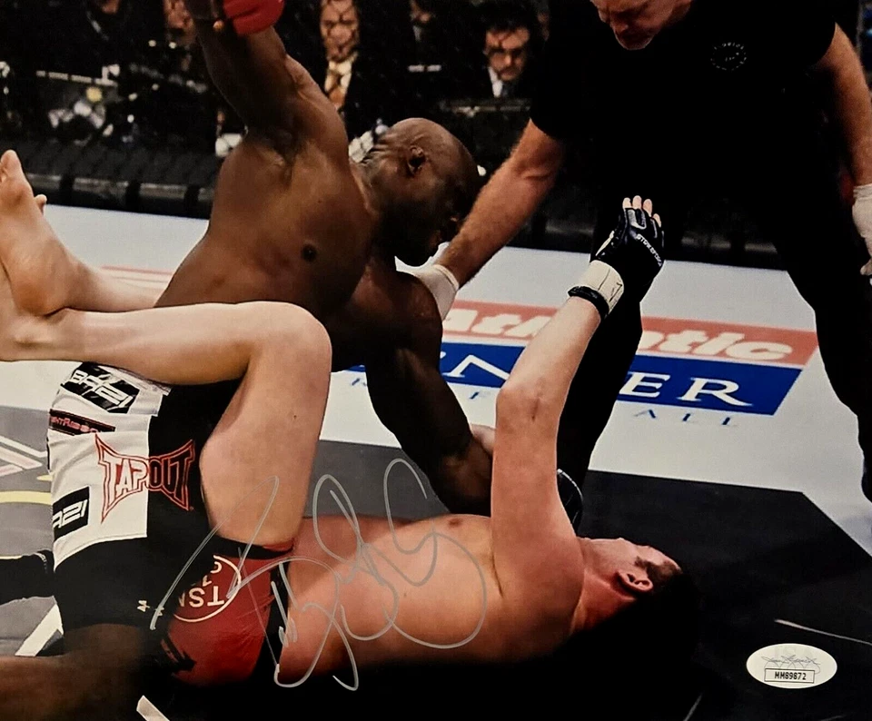 Bobby Lashley Signed Photo UFC MMA WWE STRIKEFORCE BELLATOR 8x10 JSA COA 872 - Image 1 of 2