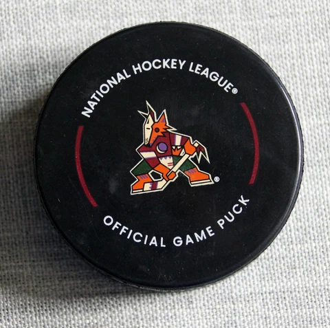 Phoenix Coyotes ~ NHL Inglasco Official Game Puck Cover