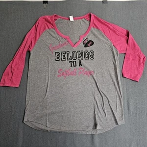 Nwot Alternative XL "Grandma's ❤️ Belongs To A Softball Player" Womens shirt - Picture 1 of 6