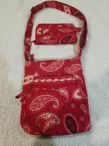 Borsa a tracolla Vera Bradley ritirata Mesa rossa paisley trapuntata messenger con portafoglio - Foto 1 di 19