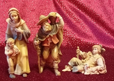 Bundle of nativity figures, maple, carved, coloured, h=12 cm - Image 1 of 4