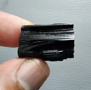 62 Crt Rare A+ Black Turmaline Crystal Healing Rough Black Turmaline Specimen - Bild 1 von 9