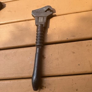 ANTIQUE BEMIS & CALL H&T CO . 15” COMBINATION PIPE MONKEY WRENCH WOODEN HANDLE - Picture 1 of 17
