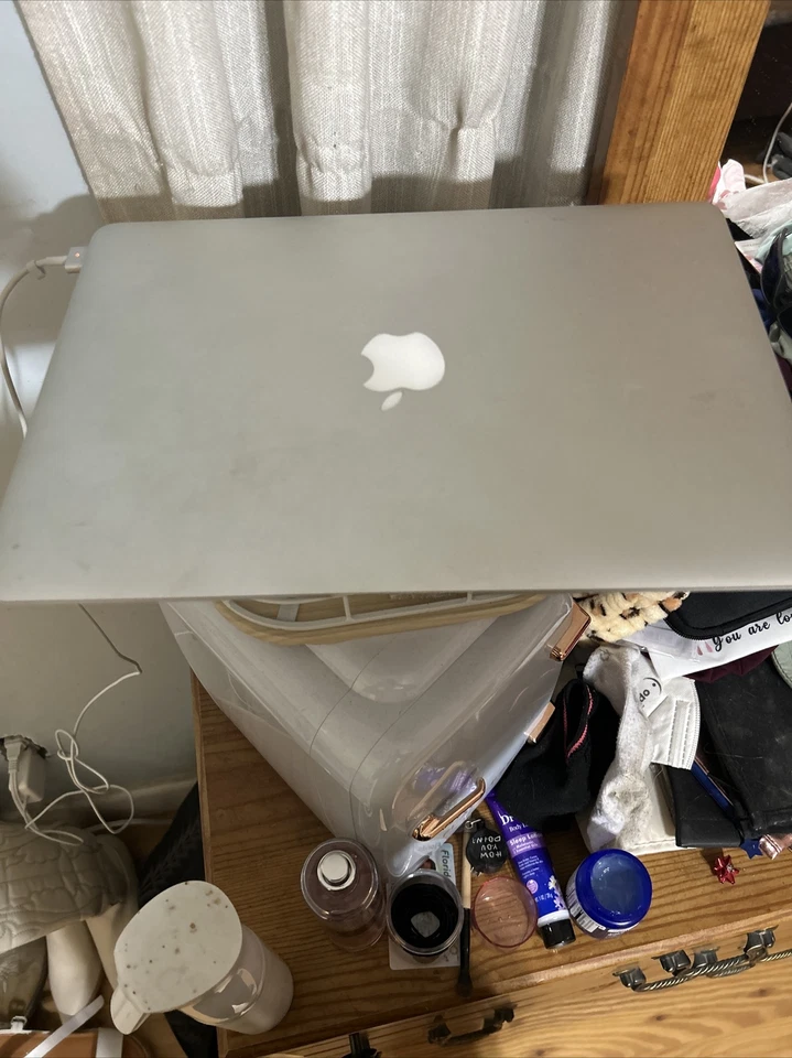 Apple Macbook Air A1466 13inch Laptop - Silver - Image 1 of 1