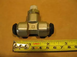 Camiseta giratoria Parker S63PB12-1/4 12 mm X 1/4"" BSPT rama empuje de latón para conectar prese - Imagen 1 de 8